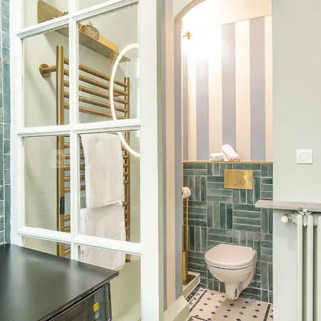 Very Design - 4 Guests - Eiffel Tower * Parijs