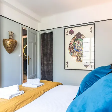 Very Design - 4 Guests - Eiffel Tower *