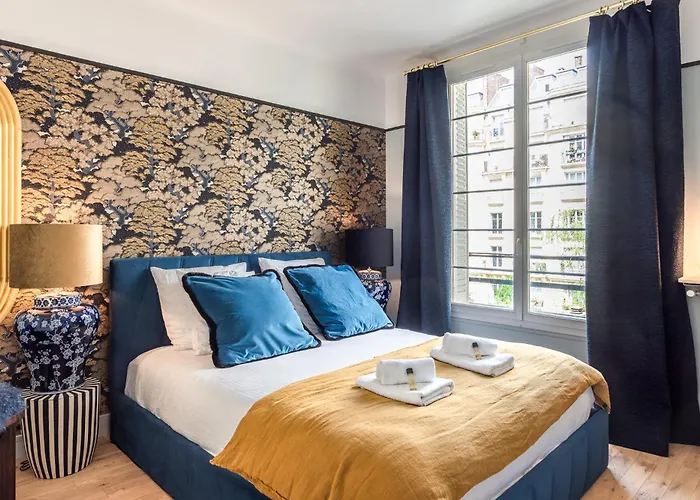 Very Design - 4 Guests - Eiffel Tower *